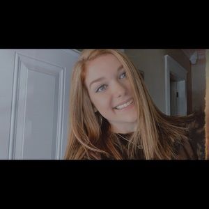 Meet your Posher, Lacey